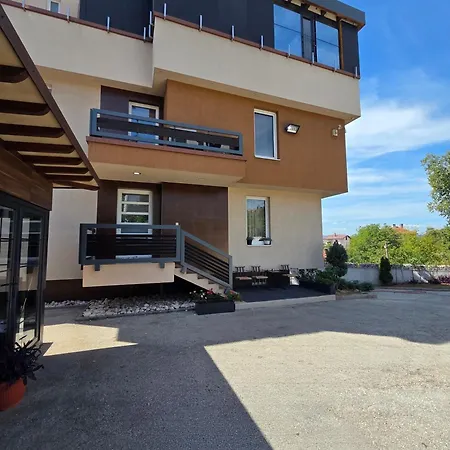 Вилла Heights Ex Kolonija